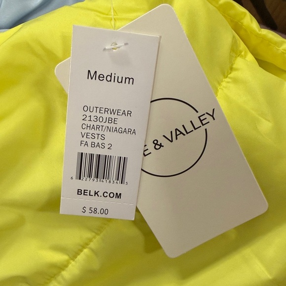 Reversible Puffer Vest - Picture 6 of 6